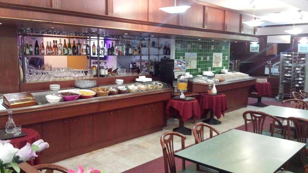 Eurohotel Paris Nord Saint-Denis  Restaurant foto